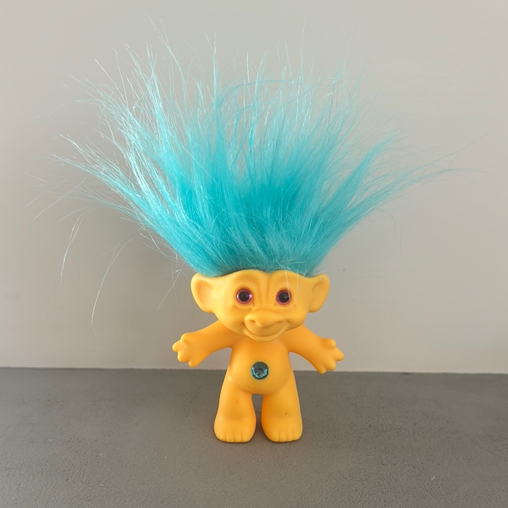 2015 Hasbro Teal Troll Belly Jewel Gem Bellybutton
